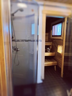 Haartrockner, Bidet, Seife