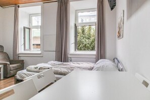 1 habitación, cuna de viaje, wifi y ropa de cama 
