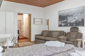 1 soverom, reiseseng for barn, wi-fi og sengetøy