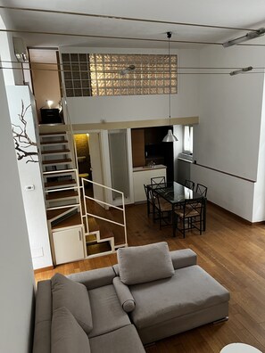 تلفزيون ذكي، كُتُب