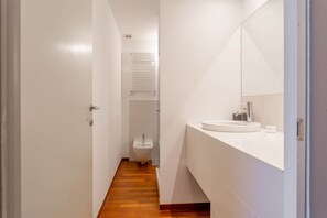 Shower, bidet