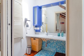 Doccia, set di cortesia gratuito, bidet