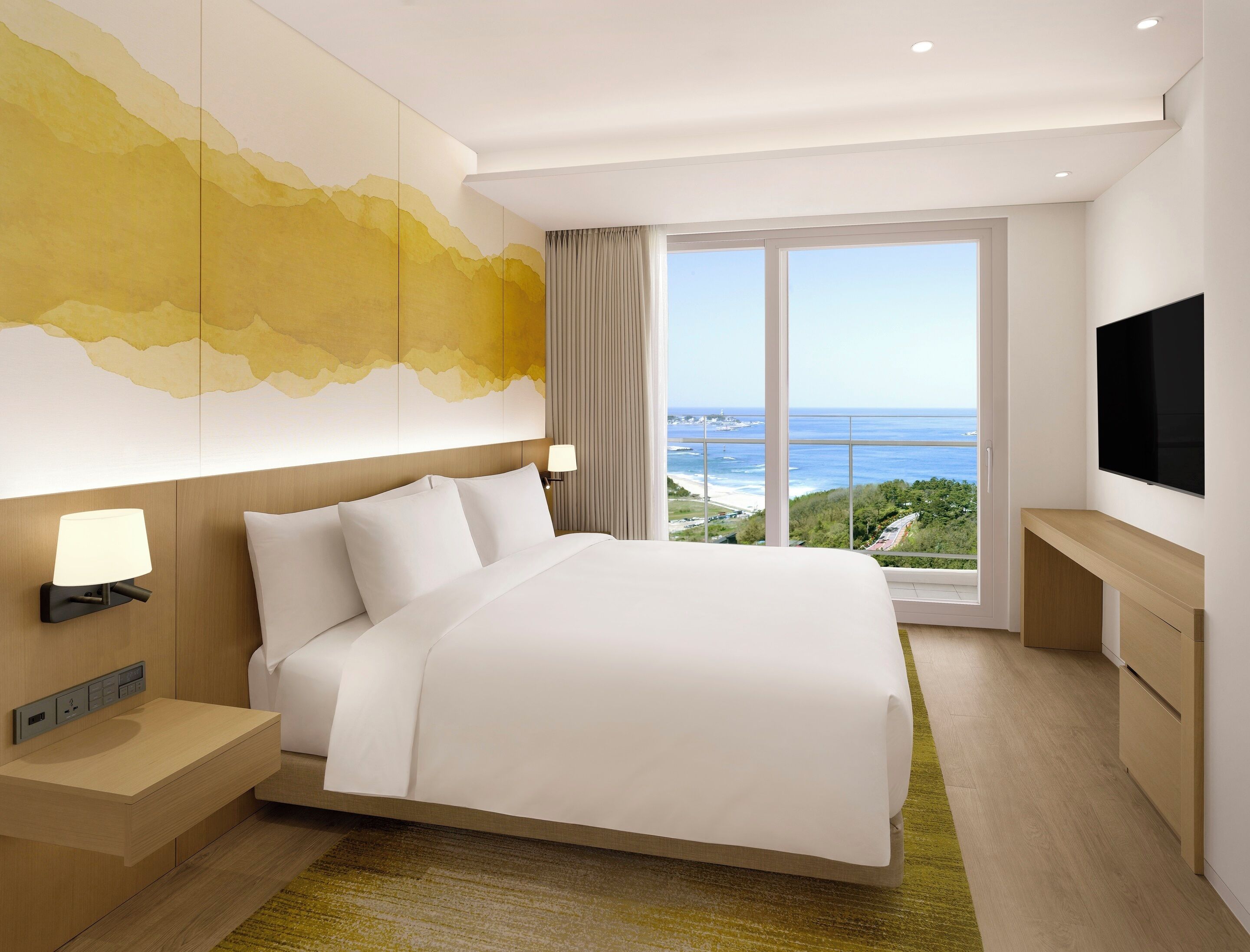 2 Bedroom Suite - Breakfast, Swimming pool and Sauna for 2 guests | Két bảo mật tại phòng, khu vực làm việc phù hợp cho laptop 