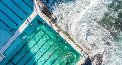 LuxLiving Sydney CBD | 2 BEDs Luxury Modern Apartment | Chinatown | Opera | ICC