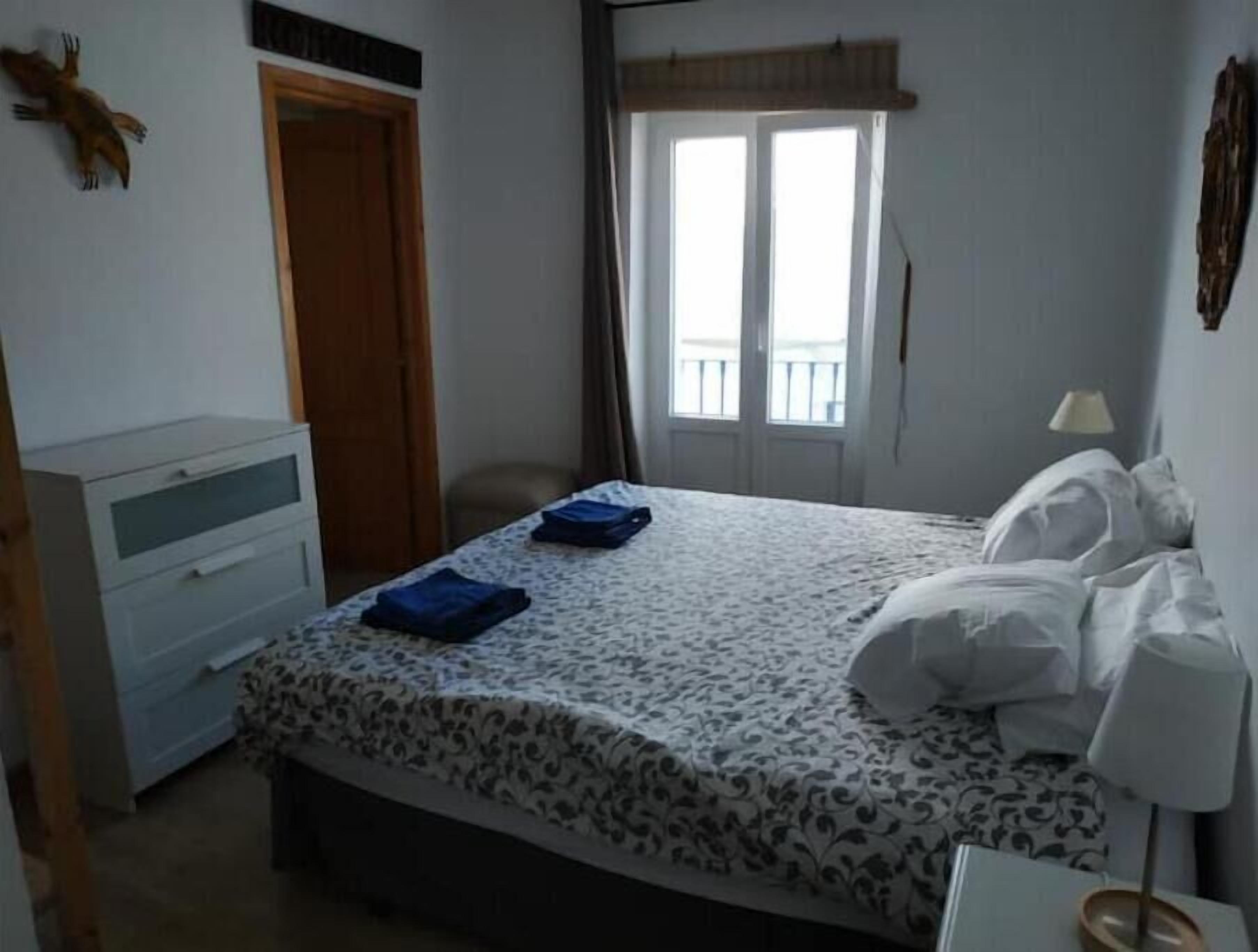 2 dormitorios, wifi gratis, ropa de cama