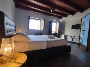1 chambre, fer et planche à repasser, accès au Wi-Fi (inclus)
