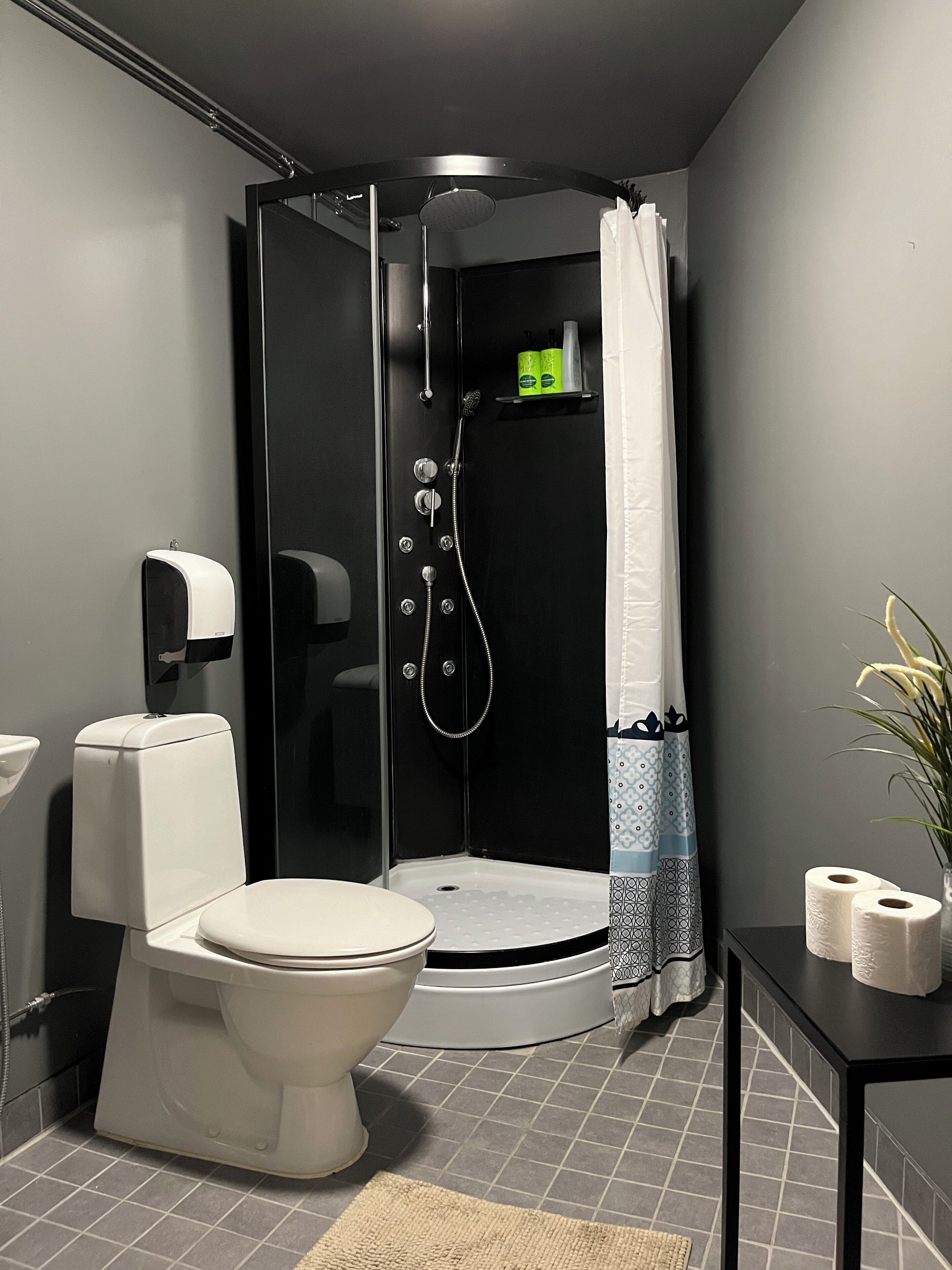 Luxury Room | Individually decorated, individually furnished, desk, laptop workspace