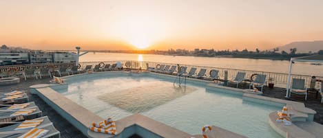 Piscina all'aperto