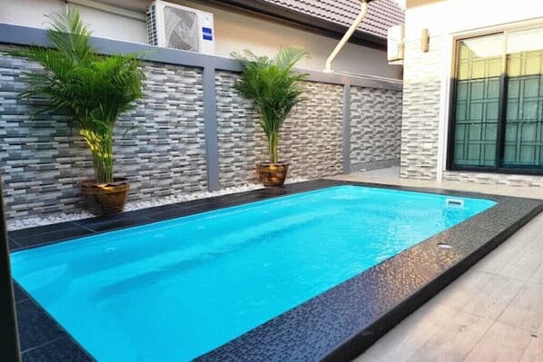 Outdoor pool - Haus mit Pool zu Vermieten (Tambon Nong Pla Lai)