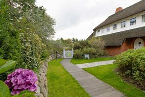 Property grounds - Herzlich Willkommen im Ferienhaus Sonnenhüs (List)