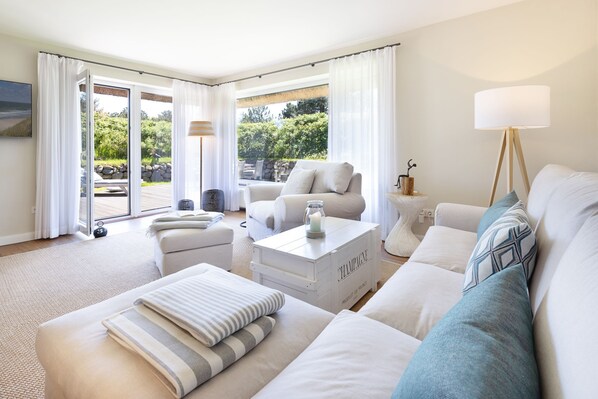 TV, table tennis - Herzlich Willkommen im Ferienhaus Sonnenhüs (List)