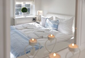 3 soverom, skrivebord, strykejern/-brett og wi-fi (inkludert)