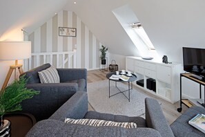 TV, DVD player, stereo - Herzlich Willkommen im Appartement Hafenblick (List)