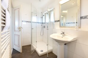 Hair dryer, towels - Herzlich Willkommen im Ferienhaus Strandhaus (List)