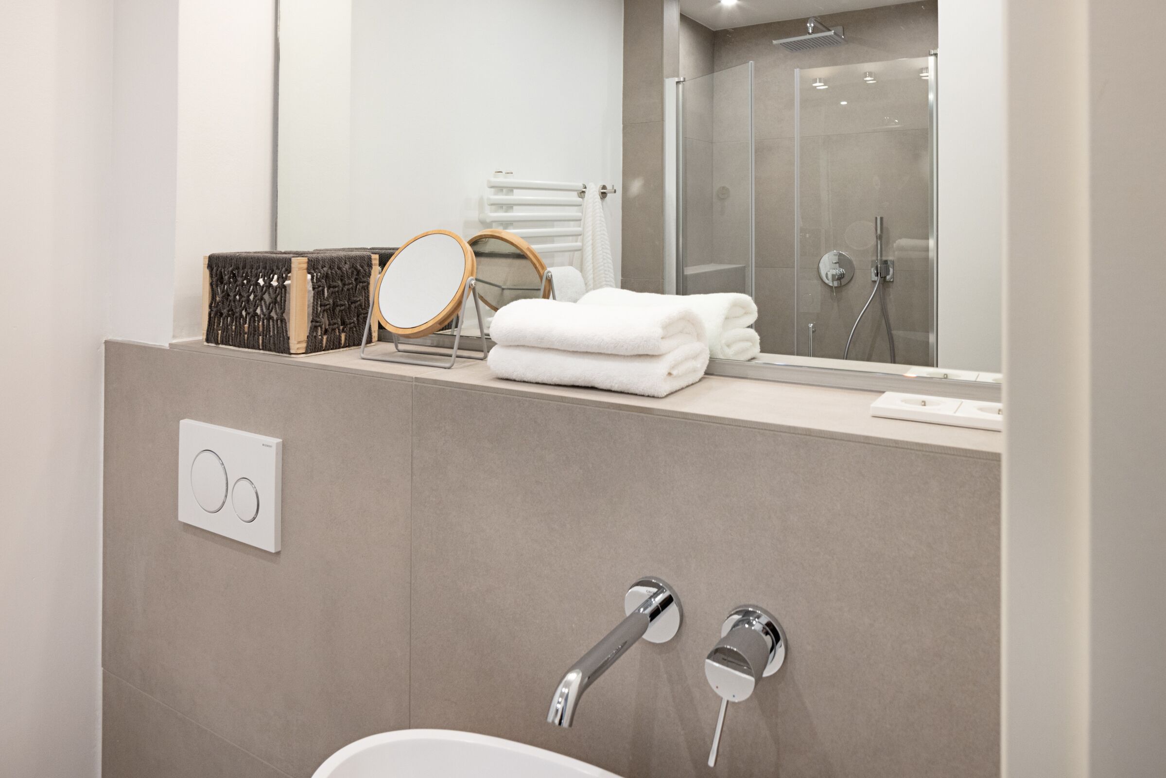 Hair dryer, towels
