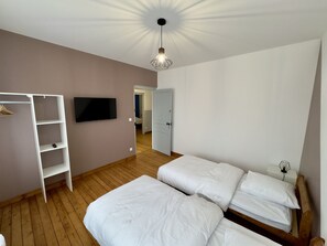 4 bedrooms, WiFi, bed sheets - Le Gîte de L'aigle (Épehy)