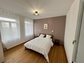 4 bedrooms, WiFi, bed sheets - Le Gîte de L'aigle (Épehy)