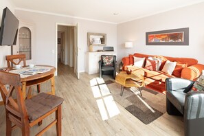 Unclassified image, 2 of 28, button