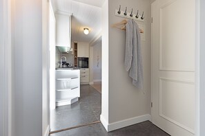 Réfrigérateur, four, plaque de cuisson, lave-vaisselle