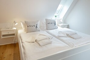 4 habitaciones, tabla de planchar con plancha y wifi gratis 