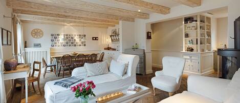 电视、壁炉、乒乓球、立体声音响