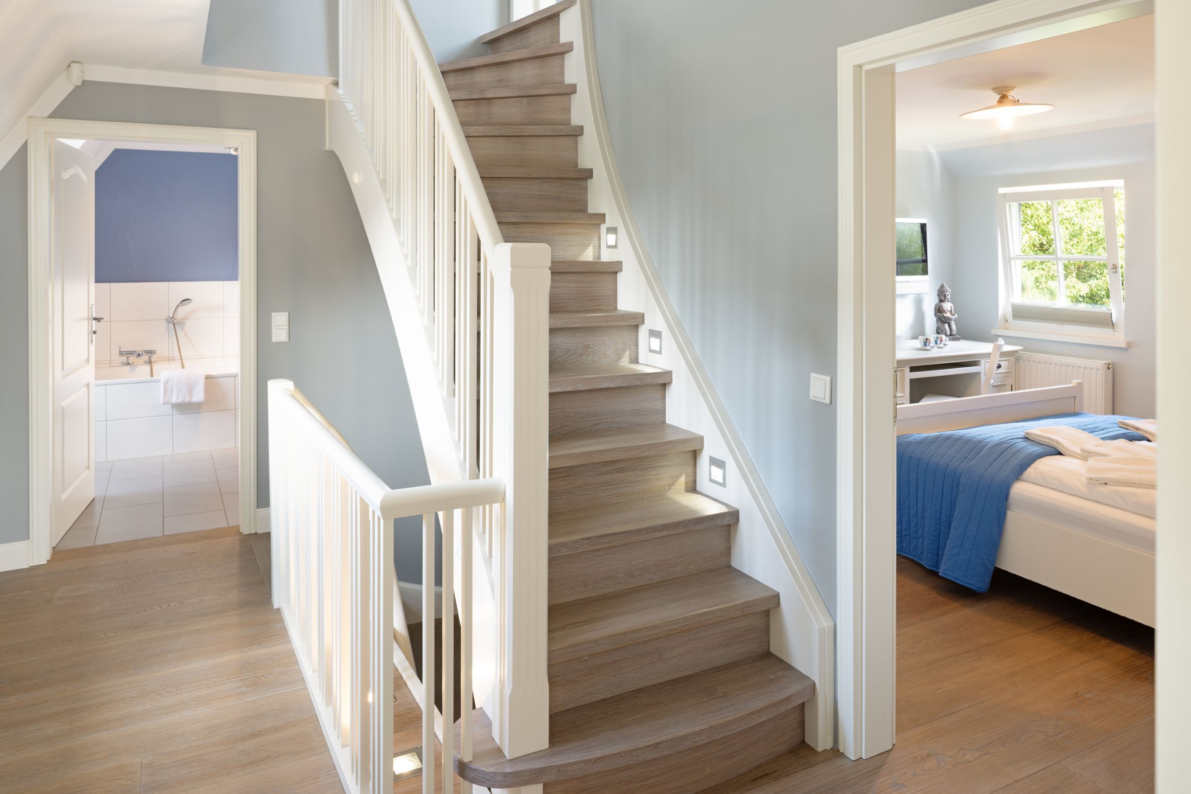 4 Schlafzimmer, Schreibtisch, Bügeleisen/Bügelbrett, kostenloses WLAN