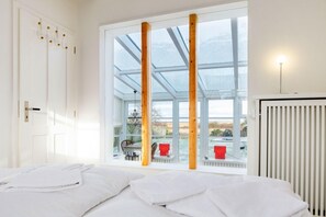 3 sovrum, strykjärn/strykbräda, gratis wi-fi och sängkläder