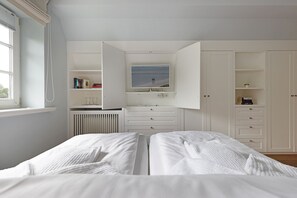 2 quartos, ferros/tábuas de passar roupa, Wi-Fi de cortesia