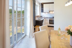 Coffee/tea maker, fridge, oven, stovetop - Herzlich Willkommen im Ferienhaus Frischwasser (List)