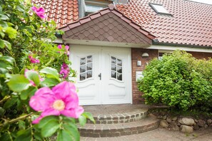 Exterior detail - Herzlich Willkommen im Appartement Sonnendeck (List)