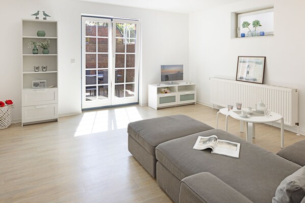 テレビ、ステレオ