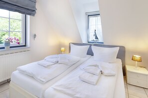 2 quartos, escrivaninha, Wi-Fi de cortesia, roupa de cama