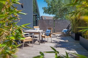 Outdoor dining - Herzlich Willkommen im Ferienhaus Heavens Loft (List)