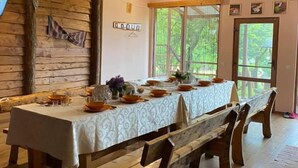 Living room - Forest House (Nistoresti)