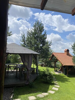 Exterior - Forest House (Nistoresti)
