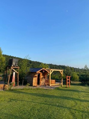 Garden - Forest House (Nistoresti)