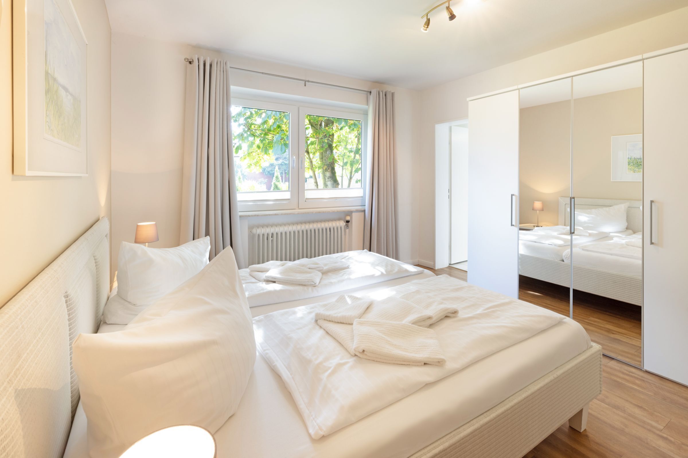 2 bedrooms, WiFi (free), bed sheets