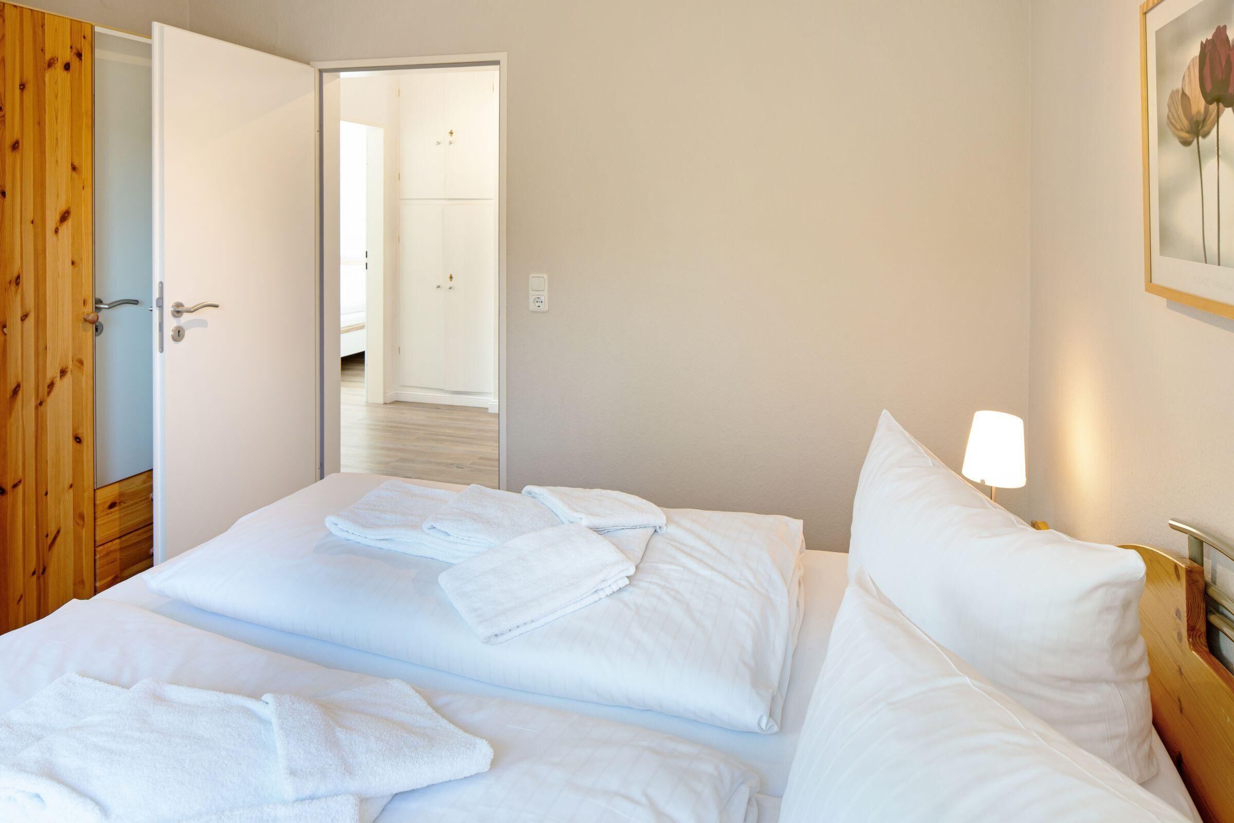 2 bedrooms, desk, free WiFi, bed sheets