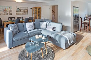 TV, fireplace, DVD player, table tennis