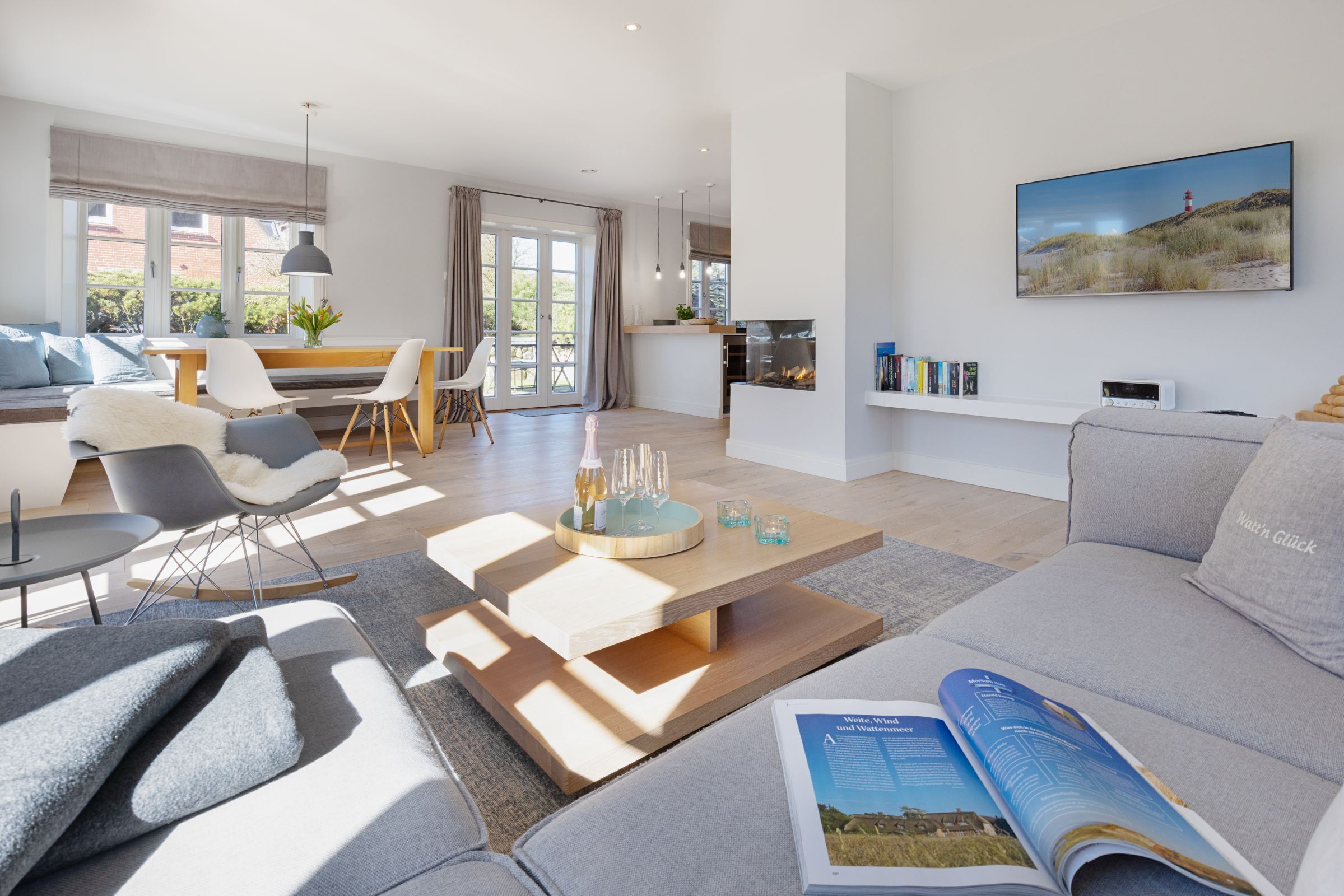 TV, fireplace, stereo