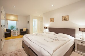 3 Schlafzimmer, Schreibtisch, kostenloses WLAN, Bettwäsche