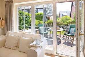 TV, books, stereo - Ihr Ferienhaus "dieksand" in List Lädt ein zur Ruhe und Erholung (List)