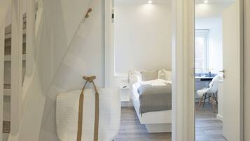 3 bedrooms, desk, free WiFi, bed sheets