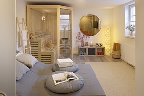 3 bedrooms, desk, free WiFi, bed sheets