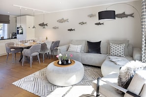 TV, fireplace - Herzlich Willkommen in der Lister Brise (List auf Sylt)