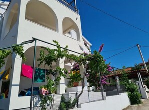 Appartamento (Three Bedroom Apartment with Terrace) | Esterni