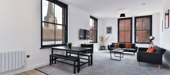 Apt 3, 15 West Street