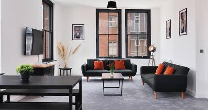 Apt 3, 15 West Street