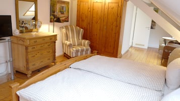 Desk, free WiFi, bed sheets