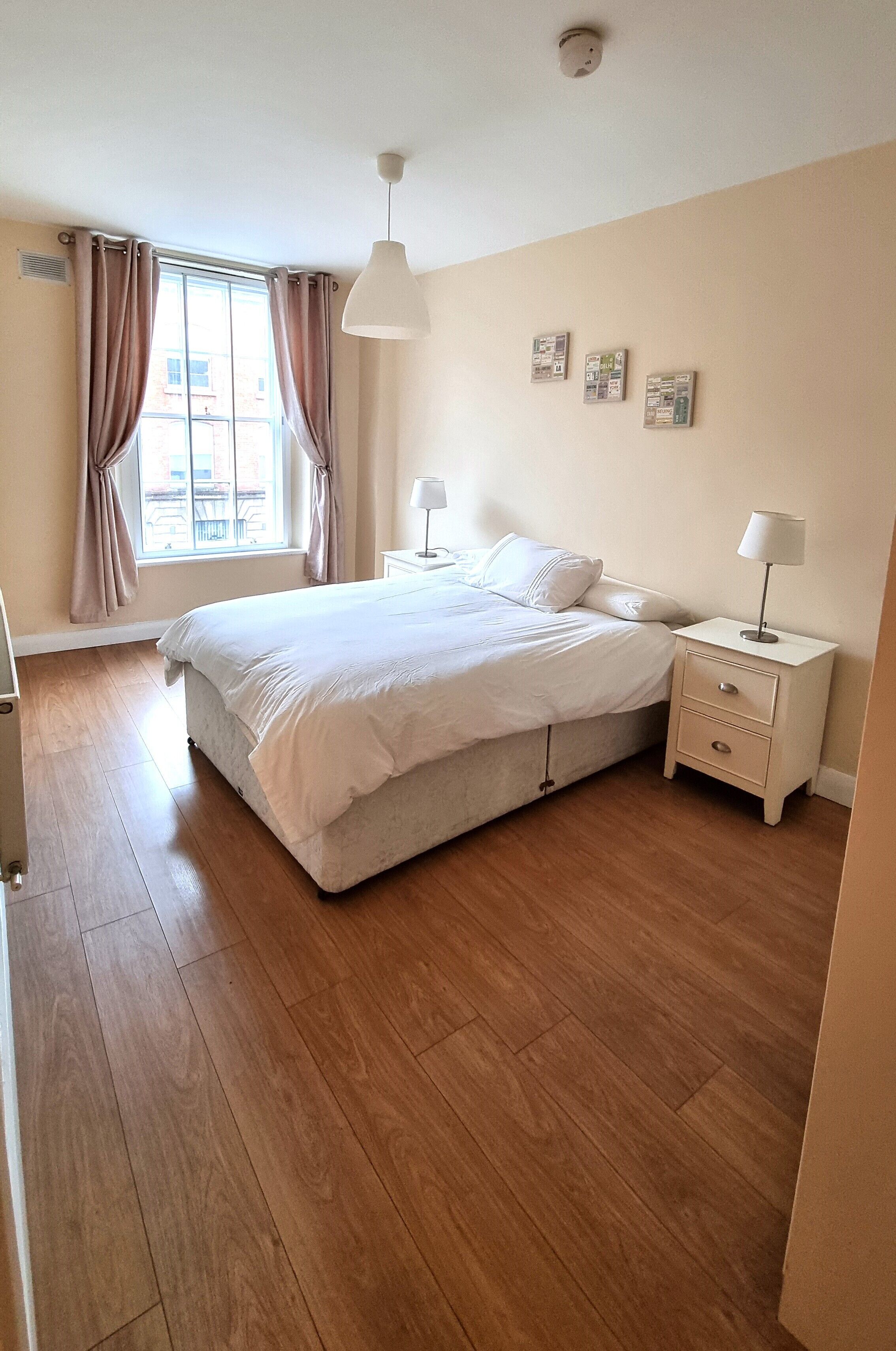 2 bedrooms, iron/ironing board, travel cot, free WiFi